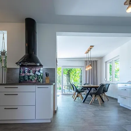 Seezauber Am Fleesensee 펜션 *